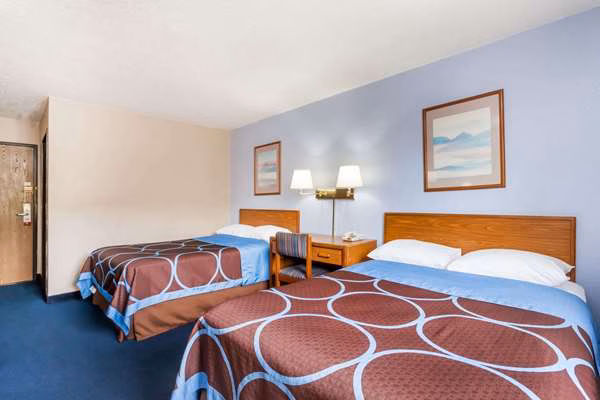 Super 8 by Wyndham Sidney NY - Sidney, NY
