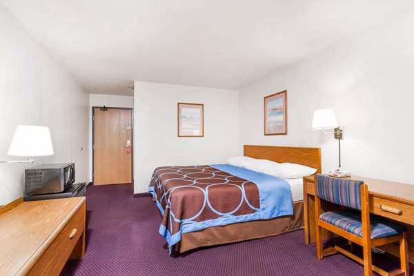 Super 8 by Wyndham Sidney NY - Sidney, NY