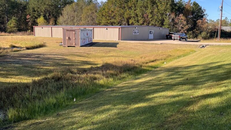 Happy Dog Storage - Sour Lake - Sour Lake, TX