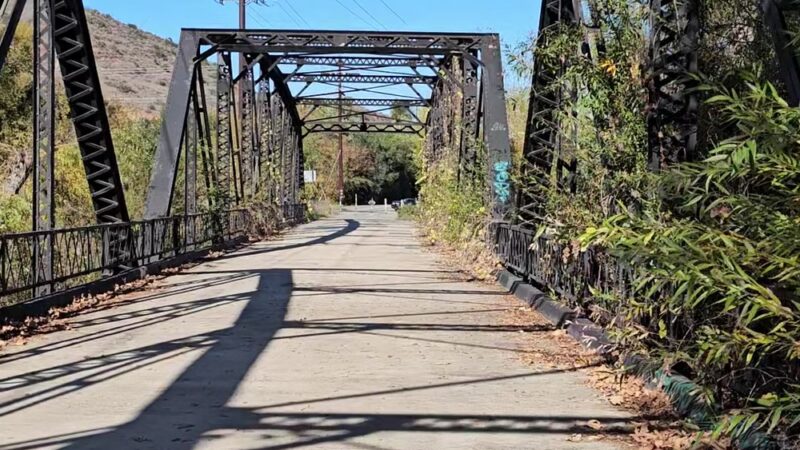 Trailhead Parking Lot - Spring Valley, CA