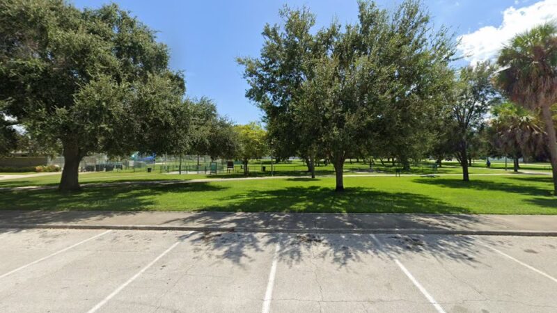 Lake Vista Dog Park - St. Petersburg, FL