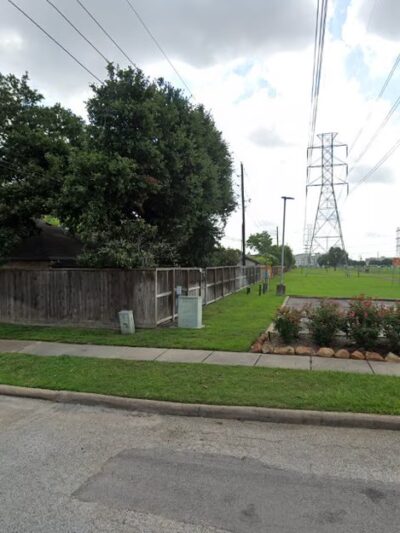 Fountain Lake Park - Parking Near Playground - Stafford, TX