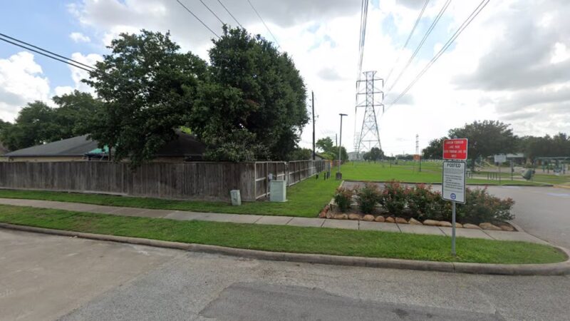 Fountain Lake Park - Parking Near Playground - Stafford, TX