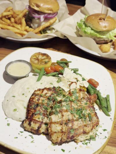 Lazy Dog Restaurant & Bar - Stafford, TX