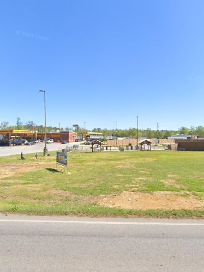 Dog Park at Love's Travel Stops - Steele, AL