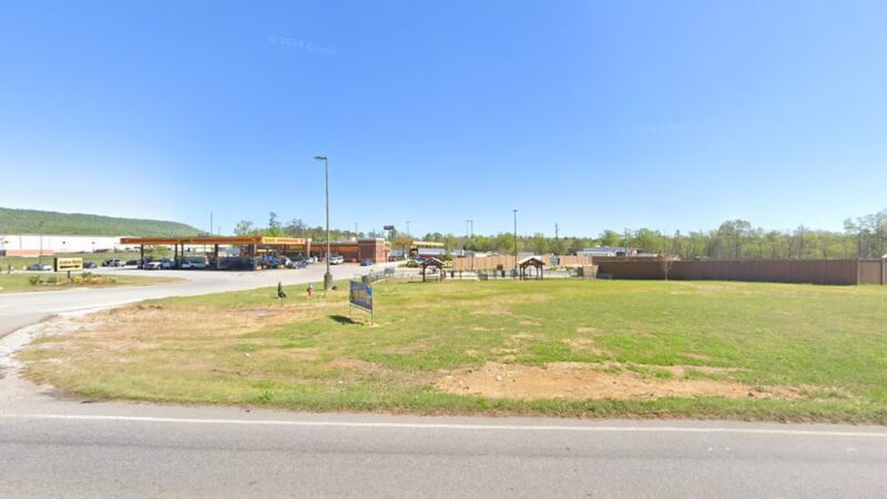 Dog Park at Love's Travel Stops - Steele, AL