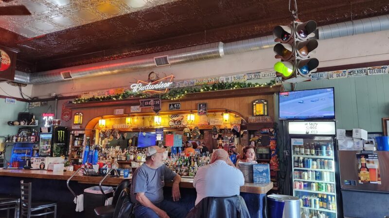 Salty Dog Saloon - Steele City, NE