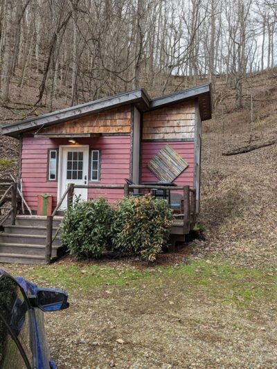 Buttermilk Acres - Trade, TN
