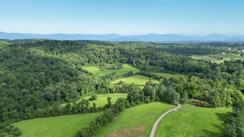 Foxhaven Trails Parking - University, VA