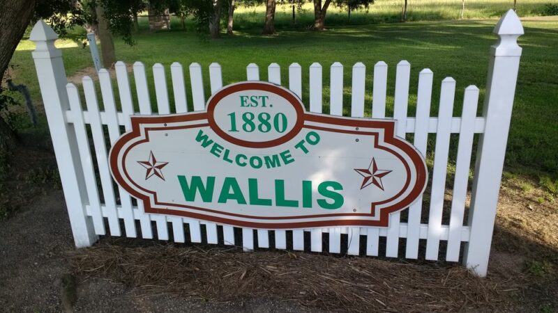 Wallis Memorial Nature Park - Wallis, TX