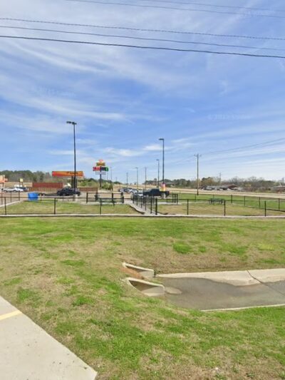 Dog Park at Love's Travel Stops - Walnut, MS