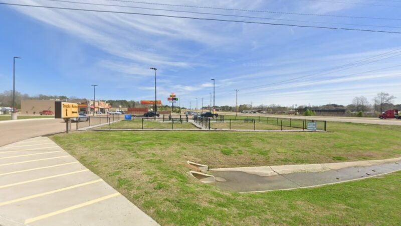 Dog Park at Love's Travel Stops - Walnut, MS