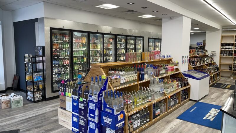 Best One Liquor - Free Parking Lot - Washington,