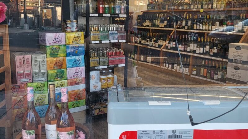 Best One Liquor - Free Parking Lot - Washington,