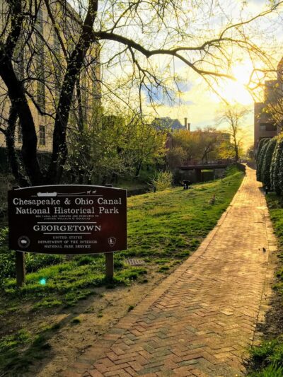 Trailhead C&O Canal Towpath - Washington,