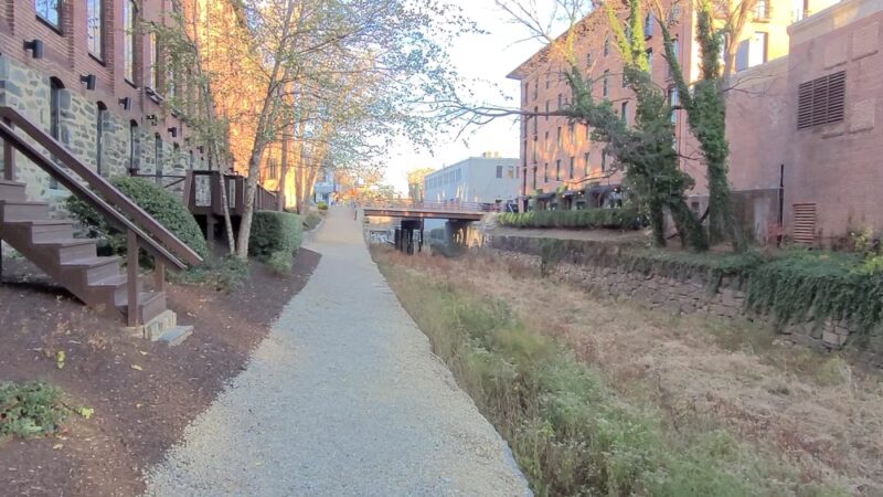 Trailhead C&O Canal Towpath - Washington,