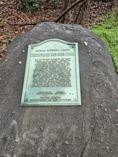Trailhead C&O Canal Towpath - Washington,