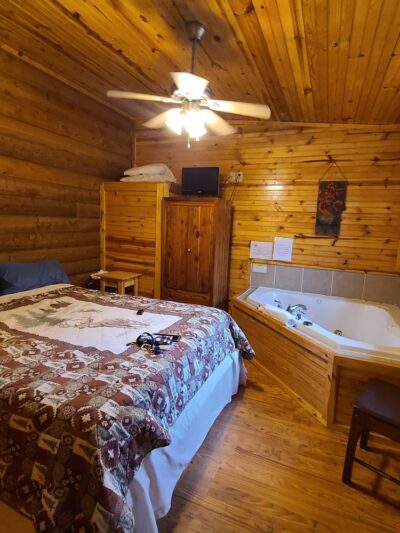 Happy Acres Resort - Waterville, PA