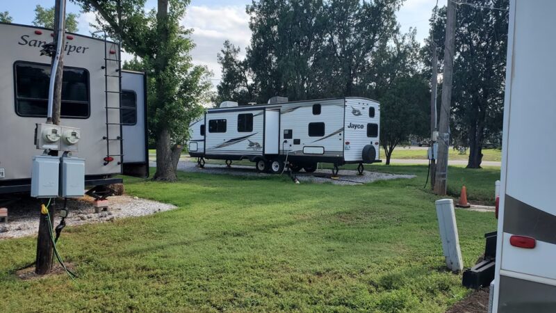 Split Rail RV Park - Waukomis, OK