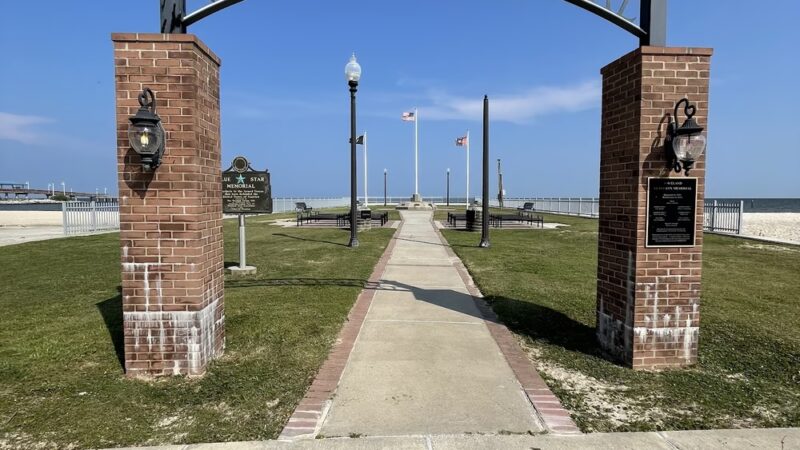 Waveland Bark Park - Waveland, MS