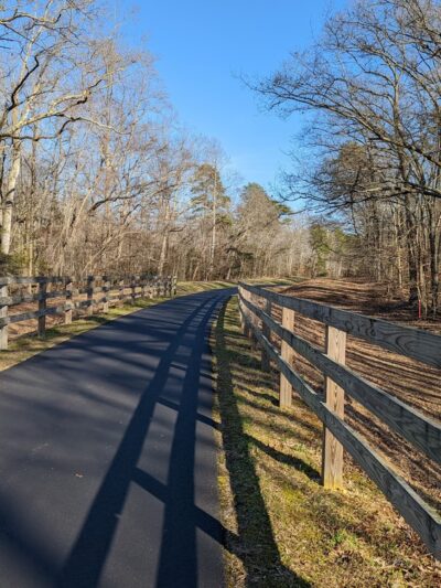 Indian Head Trailhead Parking - White Plains, MD