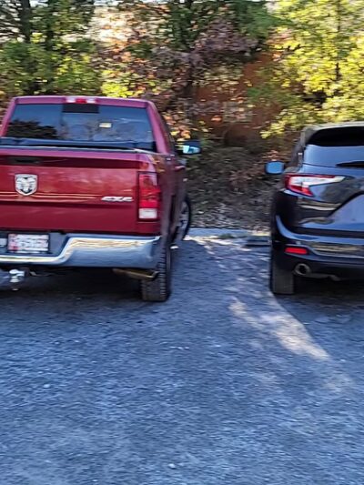 Indian Head Trailhead Parking - White Plains, MD