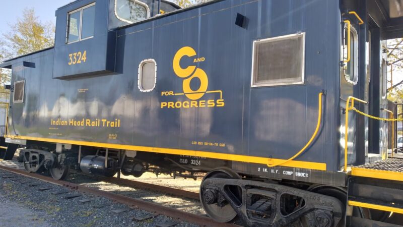 Indian Head Trailhead Parking - White Plains, MD