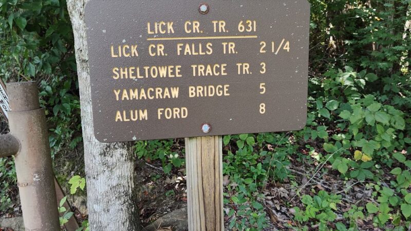 Lick Creek Falls Parking Lot - Whitley City, KY