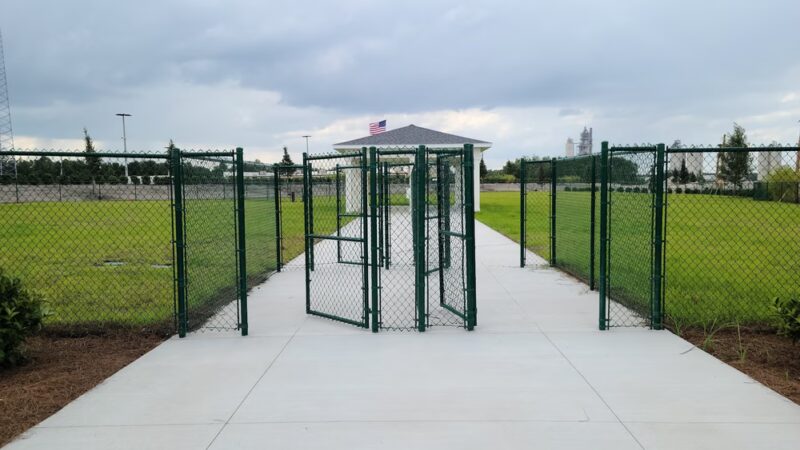 Lake Harlow Canine Park - Wildwood, FL
