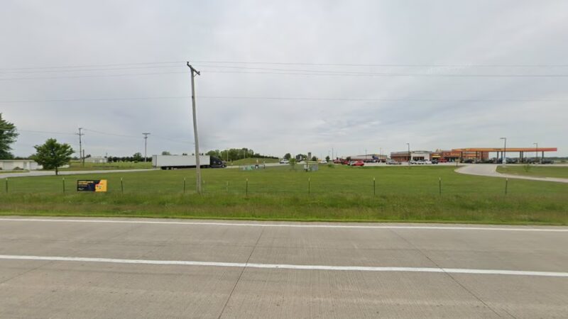 Dog Park at Love's Travel Stops - Woodburn, IN