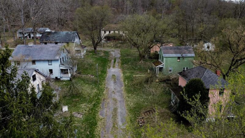 Yellow Dog Village - Worthington, PA