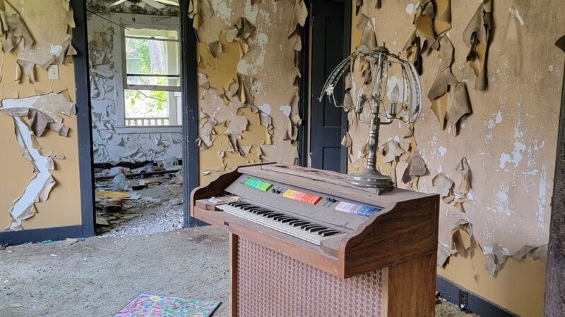 Yellow Dog Village - Worthington, PA