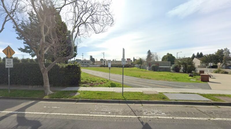 Jean Sweeney Open Space Park - West Gate - Alameda, CA