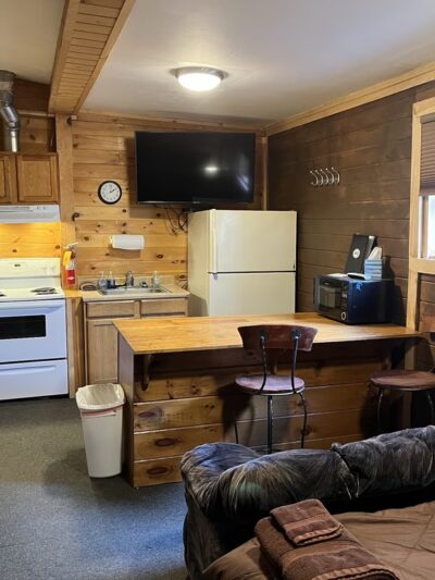 Salmon River Outfitters lodging - Altmar, NY