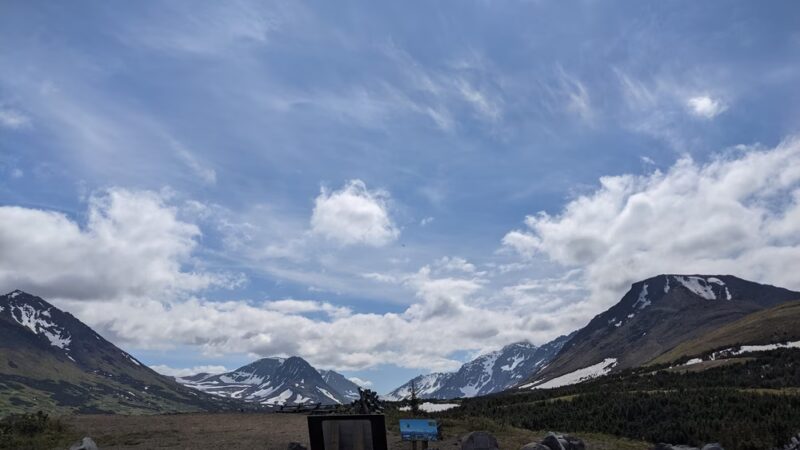 Flattop / Glen Alps Trailhead Parking - Anchorage, AK