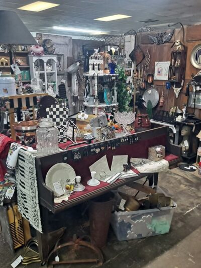 21 Flea Market - Angie, LA