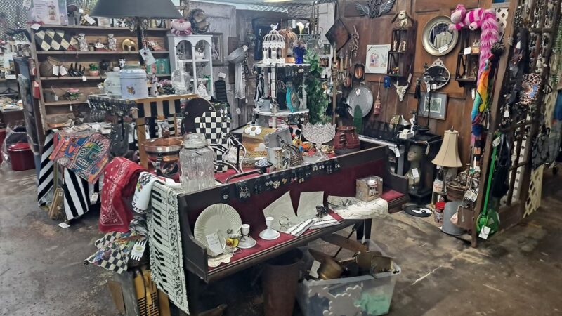21 Flea Market - Angie, LA