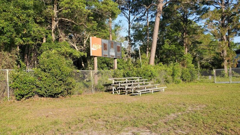 Apalachicola Dog Park - Apalachicola, FL