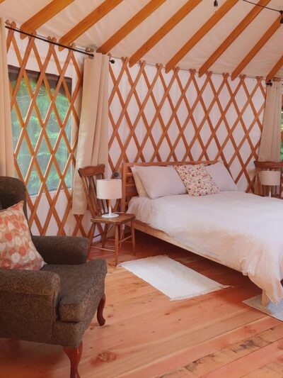 HappyTails Cabins & Yurts - Ashford, WA