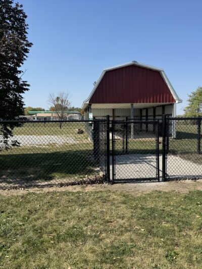 Batavia roadside dog park - Batavia, IA