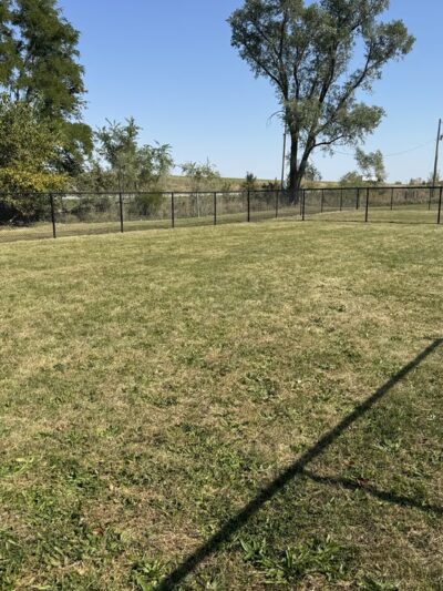 Batavia roadside dog park - Batavia, IA