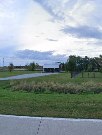 Batavia roadside dog park - Batavia, IA