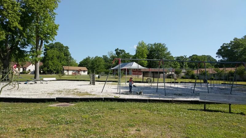 Batesburg Train Depot Park - Batesburg-Leesville, SC