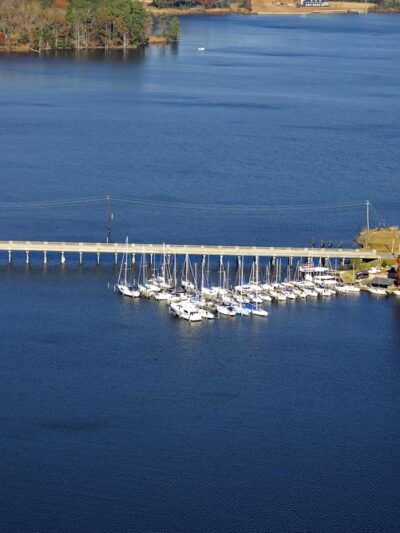 Bath Harbor Marina & Motel - Bath, NC