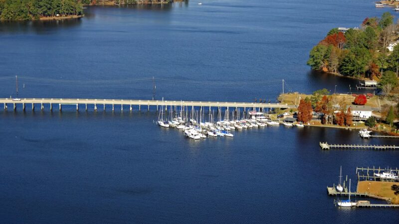Bath Harbor Marina & Motel - Bath, NC