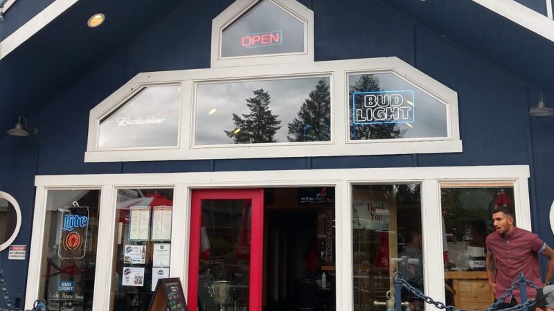 Lake House Bar & Grill - Bayview, ID