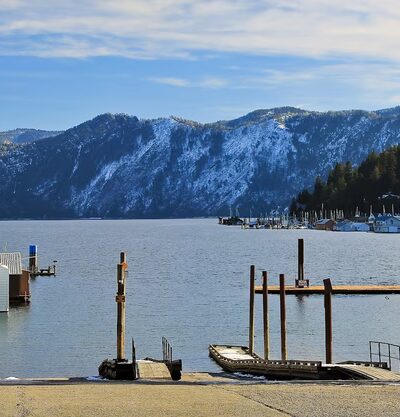The Dog House - Bayview Marinas Central & Commerce - Bayview, ID