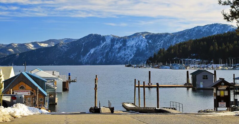 The Dog House - Bayview Marinas Central & Commerce - Bayview, ID