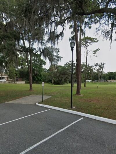 Belleview City Hall Park - Belleview, FL