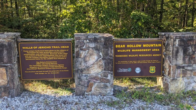 Walls of Jericho Tennessee Trailhead - Belvidere, TN